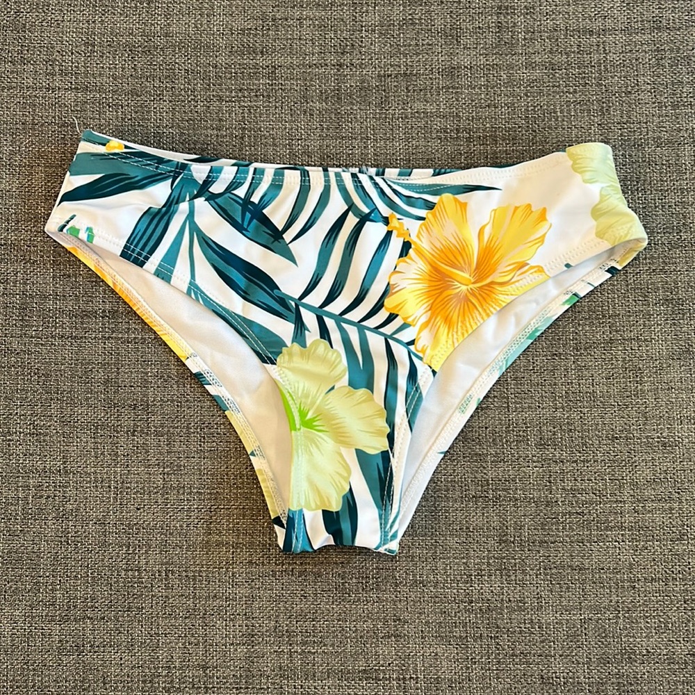Women’s Full Coverage Tropical Bikini Bottoms